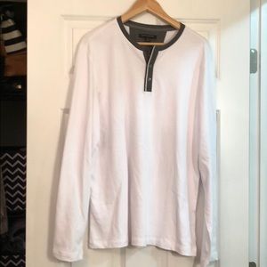 Men’s white long sleeve shirt
